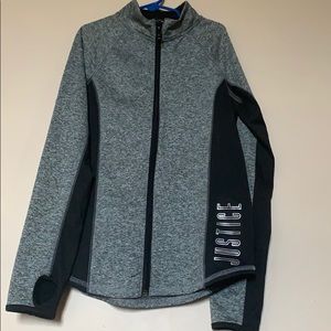 I’m selling this justice jacket
